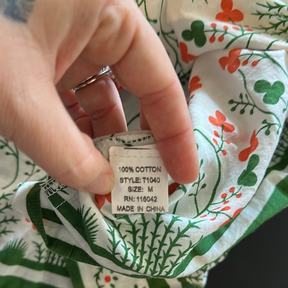 Floral V Neck Sleeveless Blouse - White, Green and Orange Vintage Floral Print - Picture 8 of 11